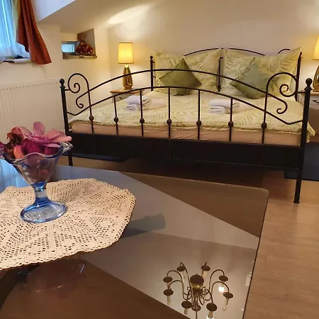 Apartman Karmelita Boutique *