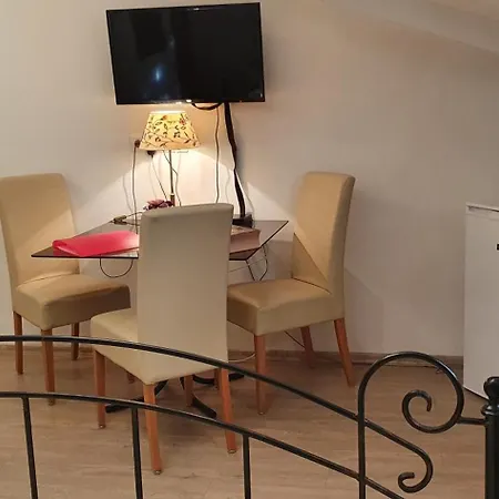 Appartement Karmelita Boutique Sopron