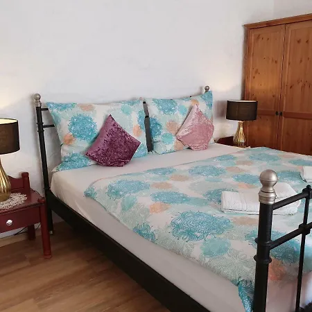 Karmelita Boutique