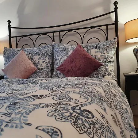 Karmelita Boutique Apartment